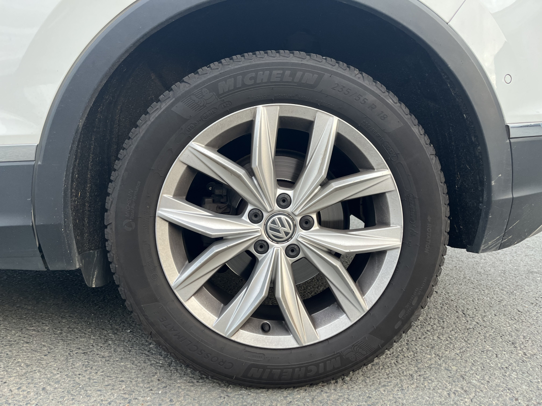 Volkswagen Tiguan — 18