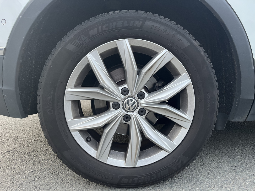 Volkswagen Tiguan — 20