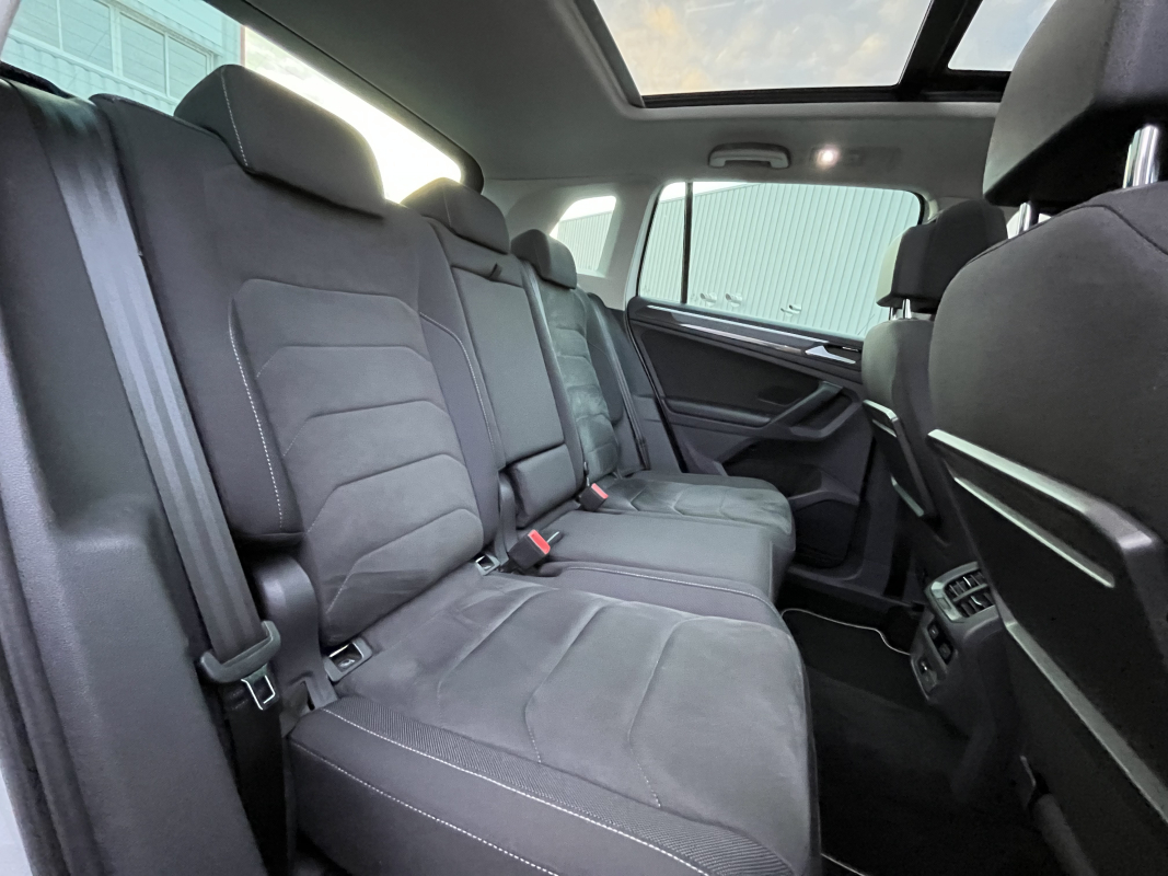 Volkswagen Tiguan — 14