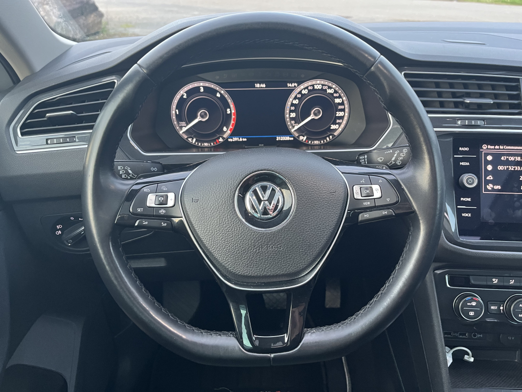 Volkswagen Tiguan — 21