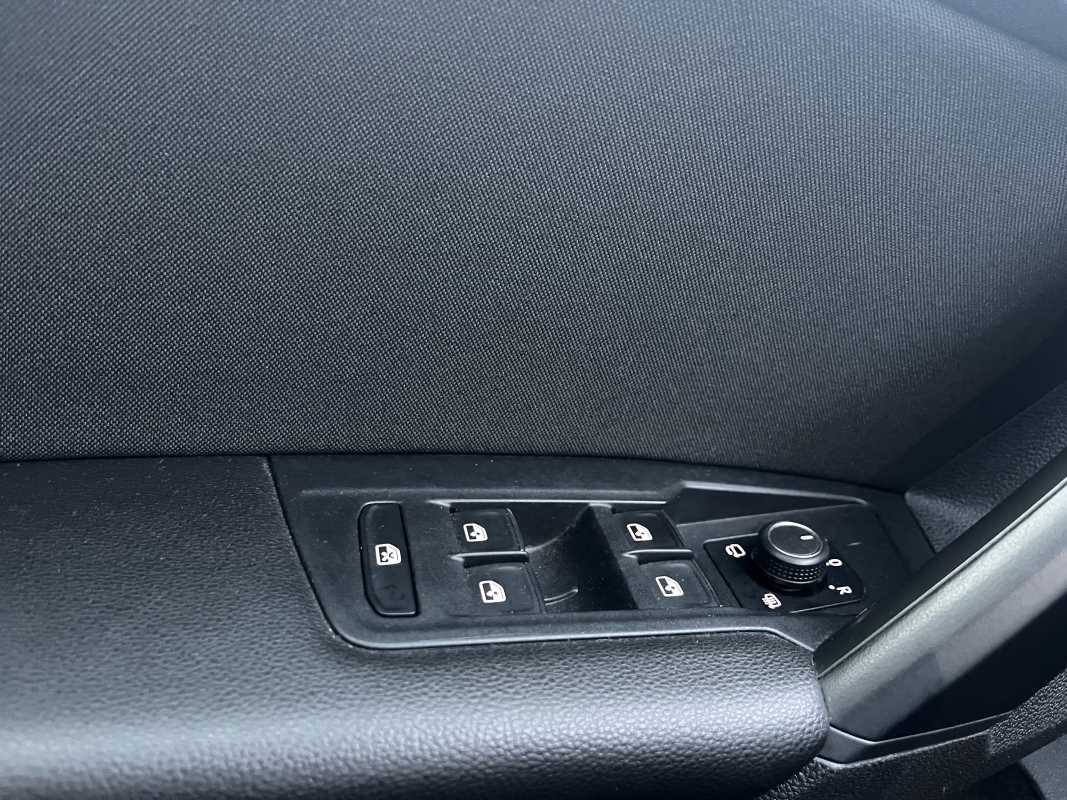 Volkswagen Tiguan — 38