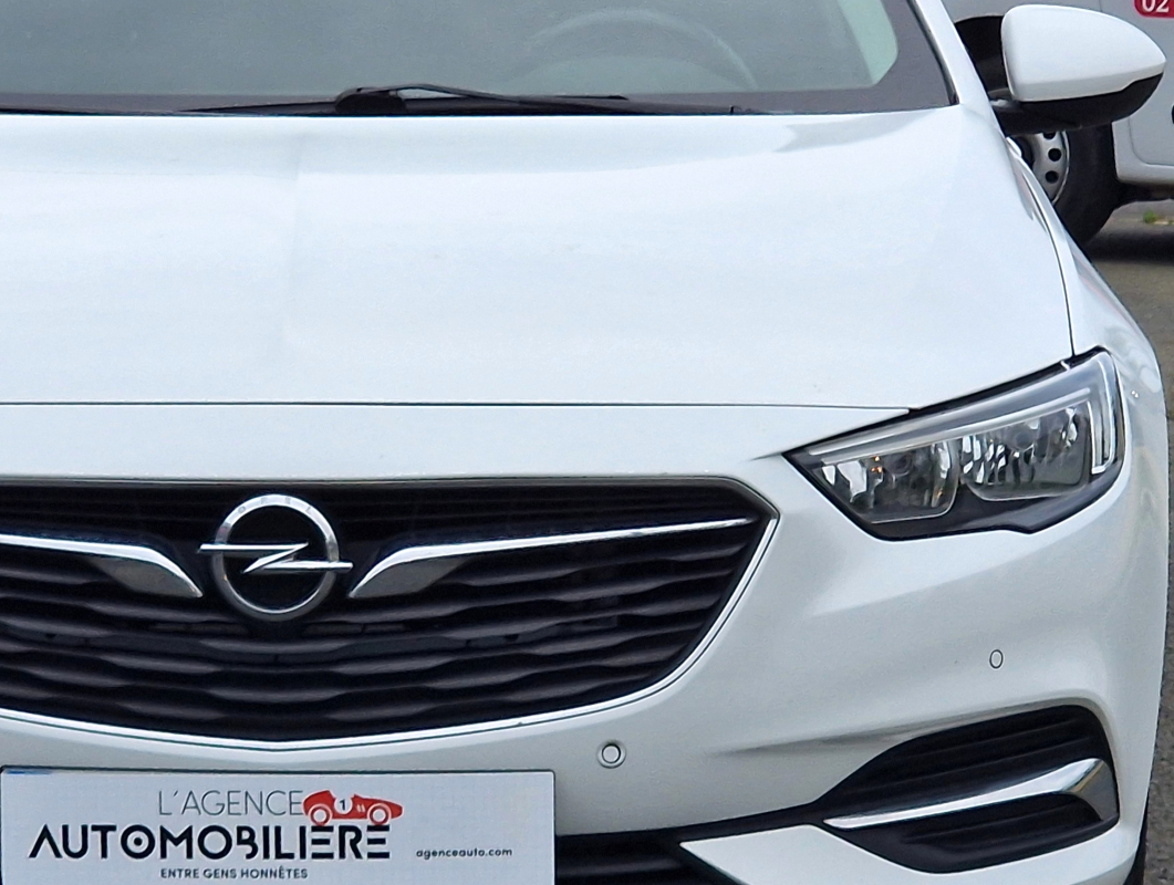 Opel Insignia Grand Sport — 3