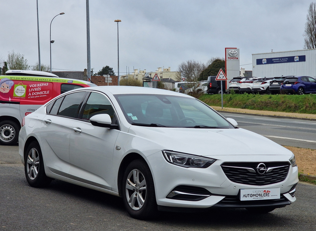 Opel Insignia Grand Sport — 4