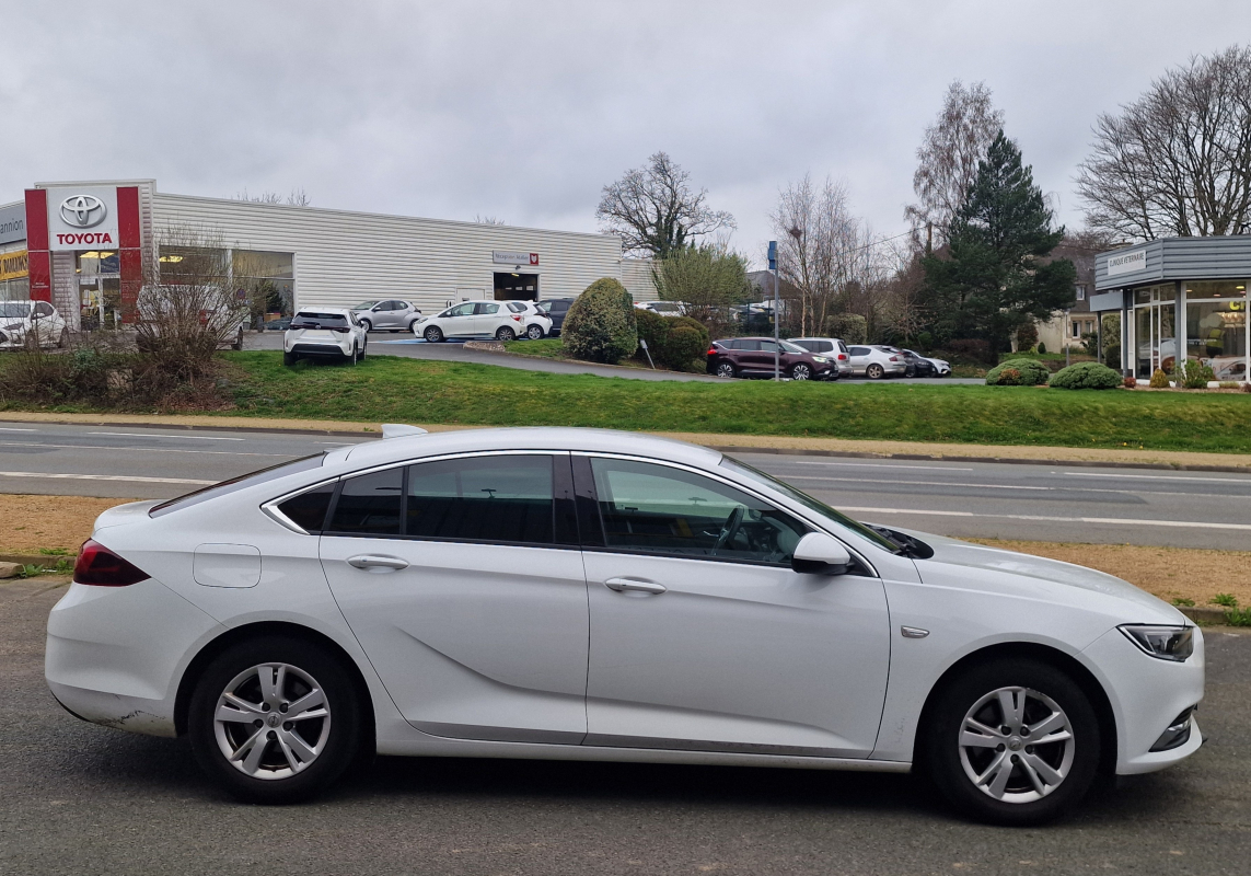 Opel Insignia Grand Sport — 5