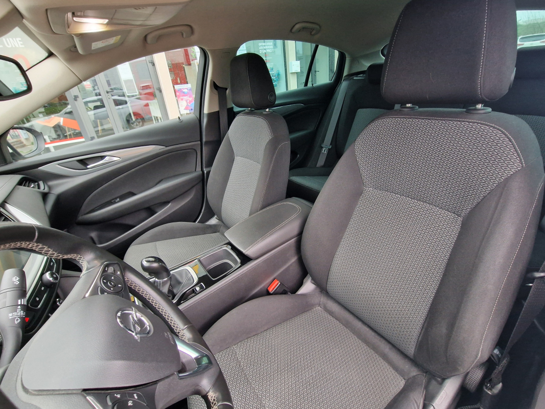 Opel Insignia Grand Sport — 18