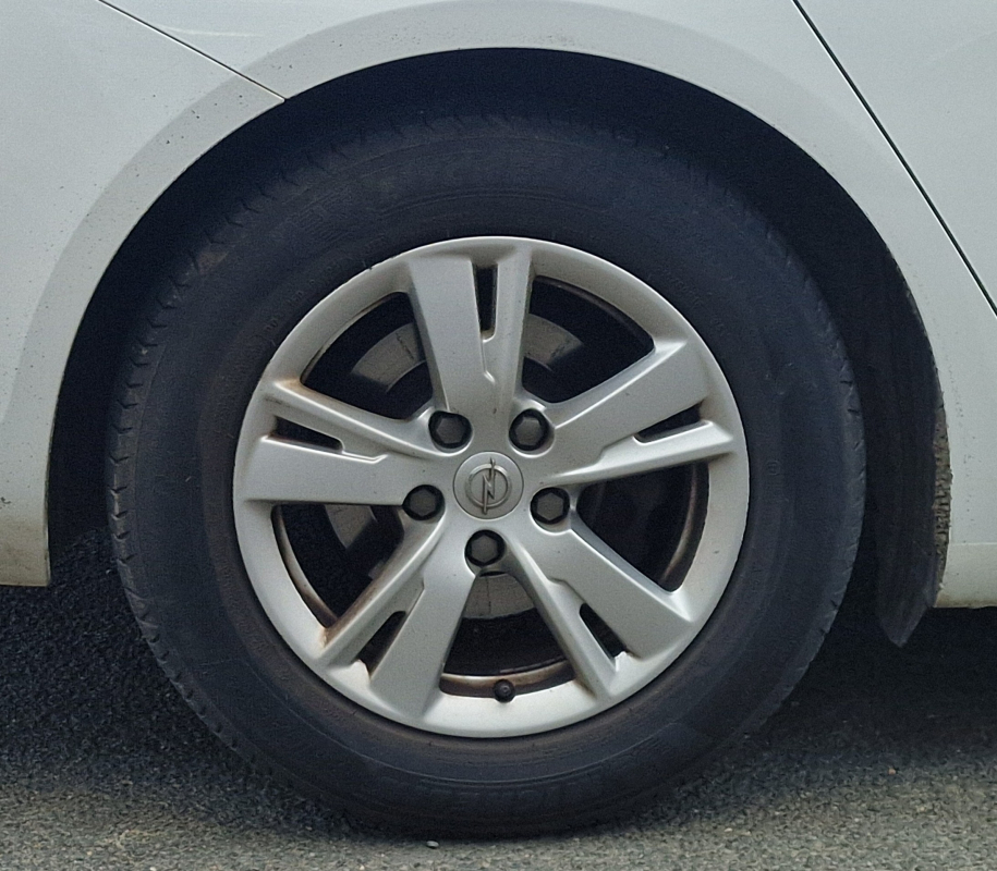 Opel Insignia Grand Sport — 24