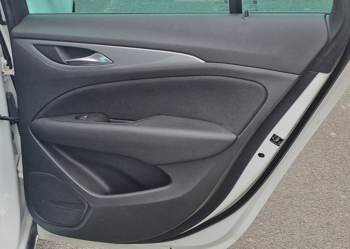 Opel Insignia Grand Sport — 31