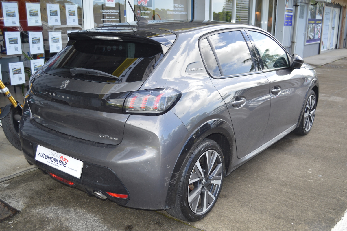 Peugeot 208 — 7
