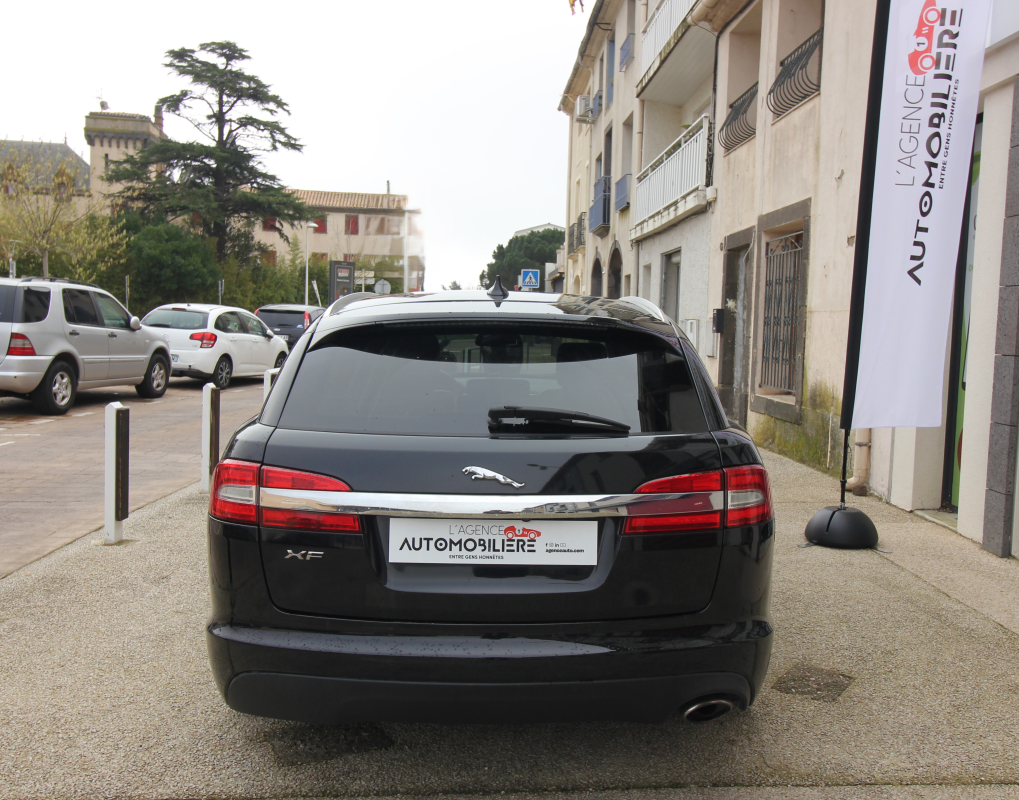 Jaguar XF — 4