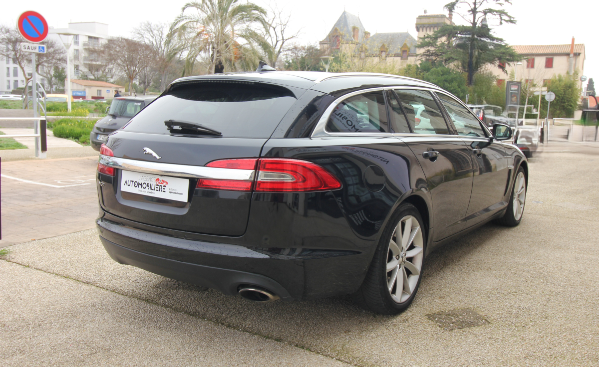 Jaguar XF — 5