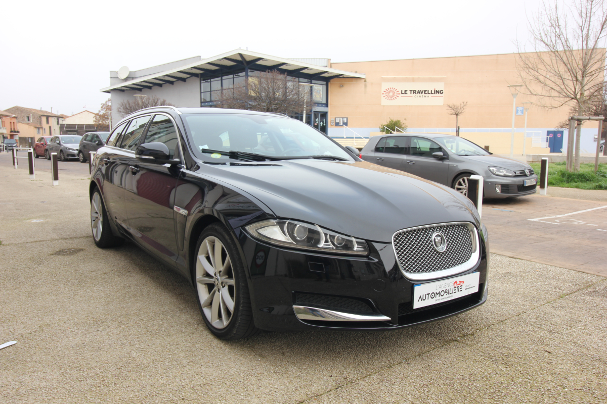 Jaguar XF — 7