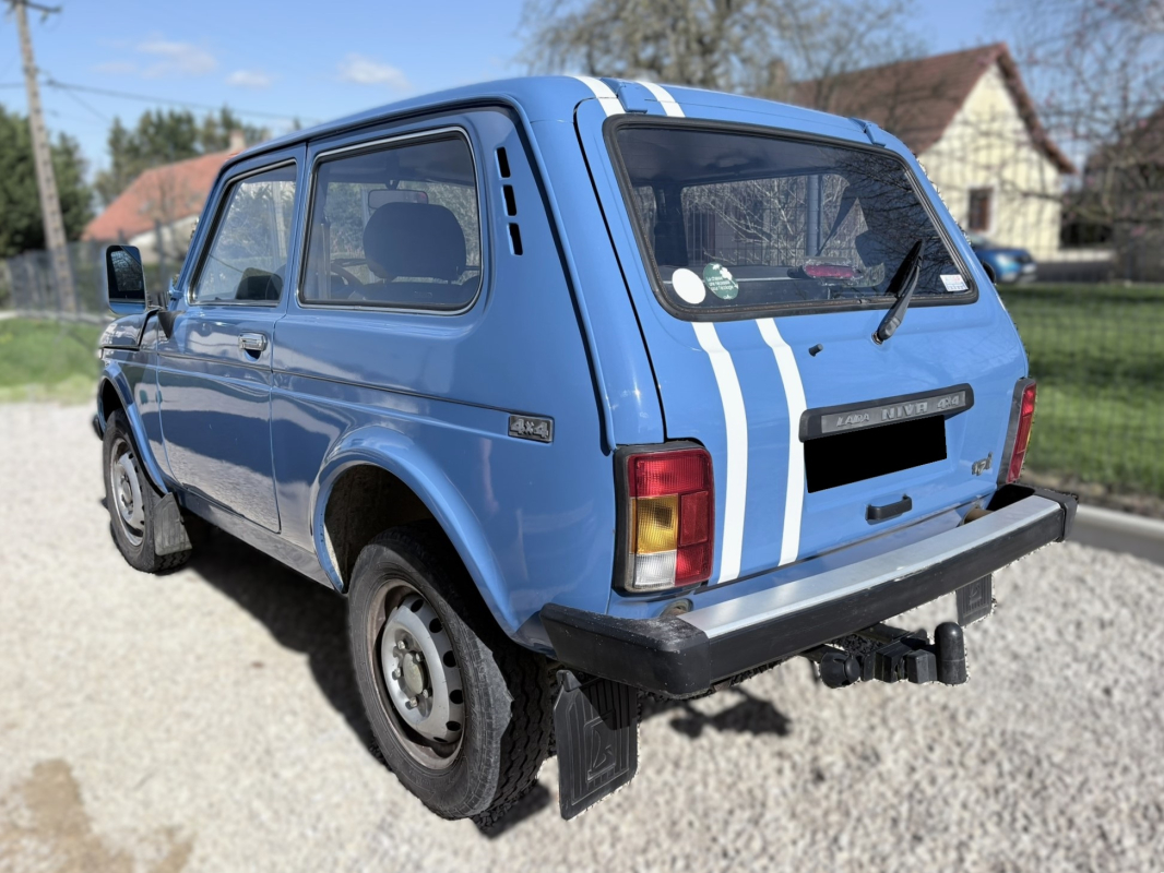 Lada Niva — 4