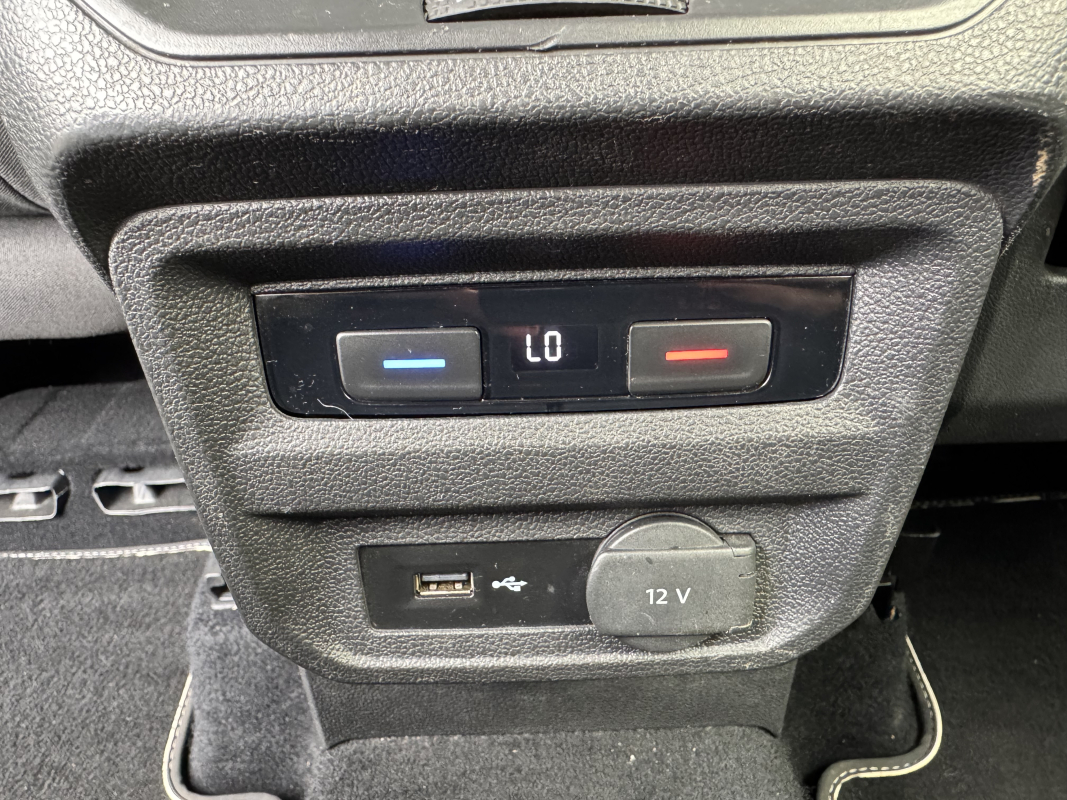 Volkswagen Tiguan Allspace — 32