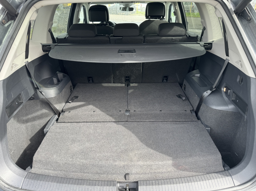 Volkswagen Tiguan Allspace — 18