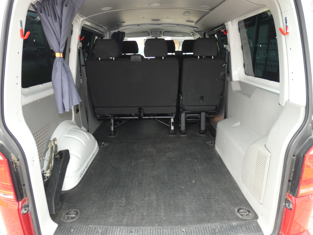 Volkswagen Transporter — 8