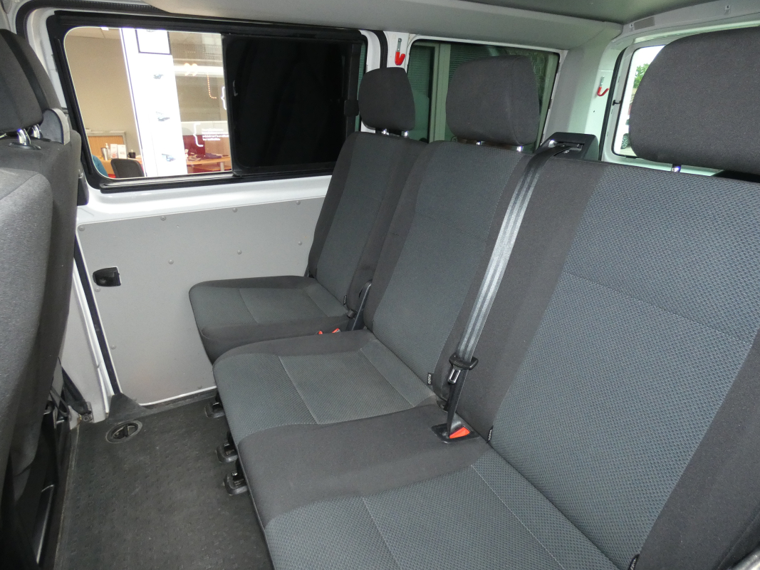 Volkswagen Transporter — 14
