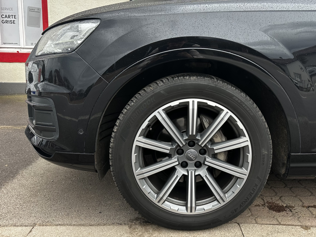 Audi Q7 — 8