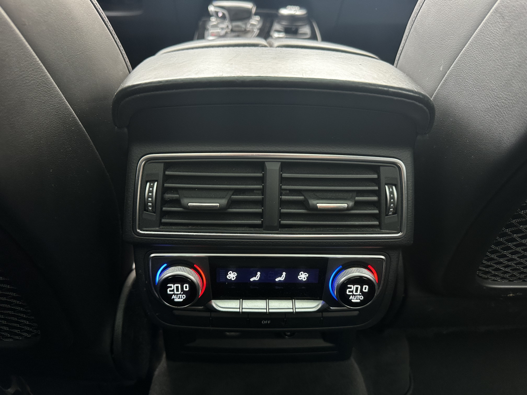 Audi Q7 — 36