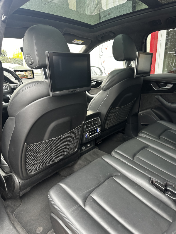 Audi Q7 — 24