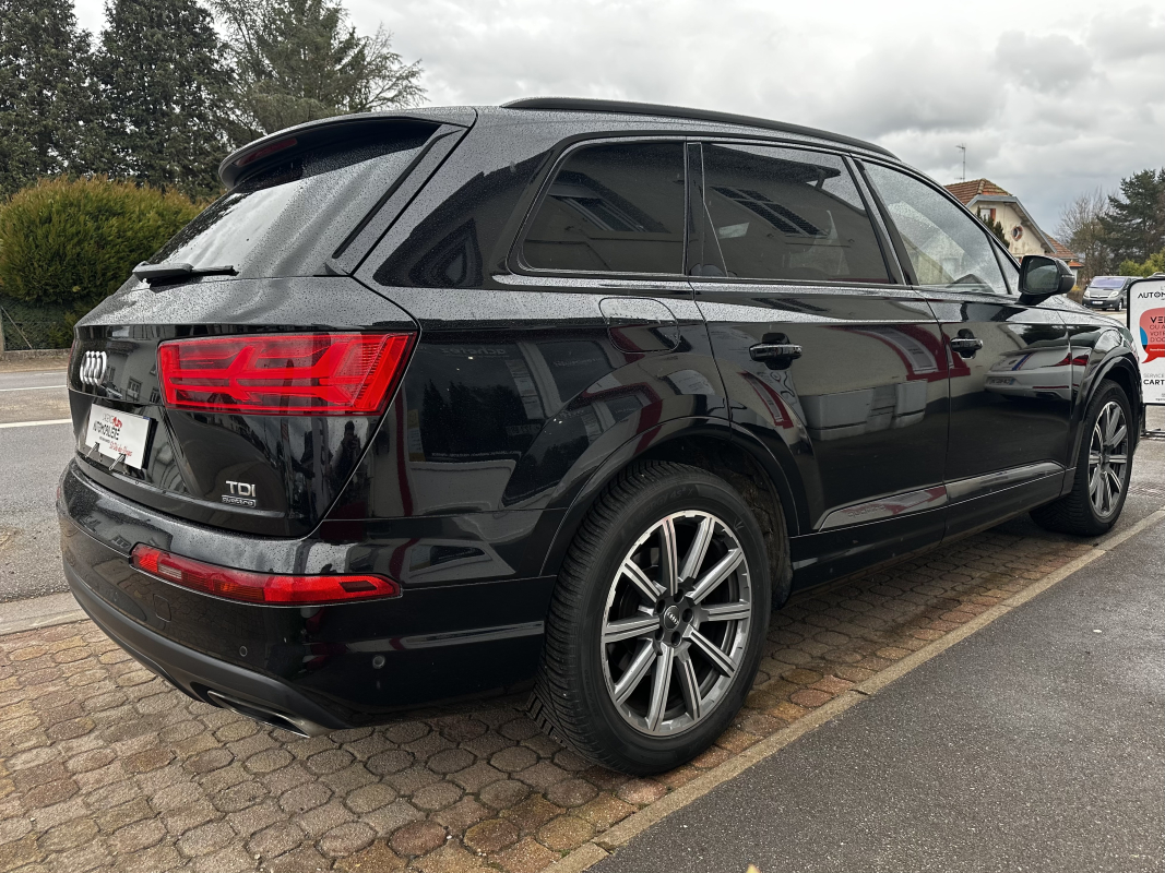 Audi Q7 — 4