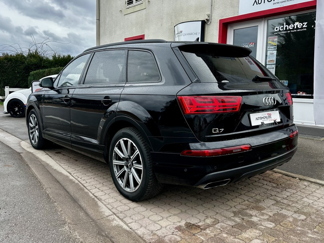 Audi Q7 — 6