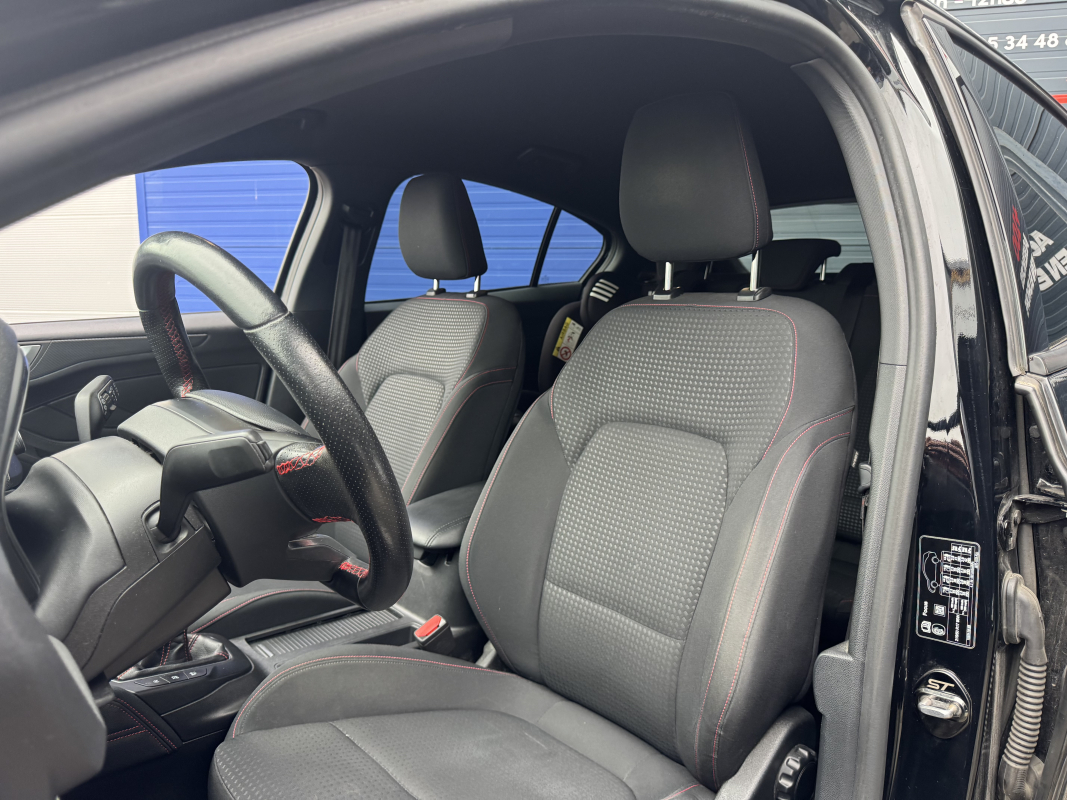 Ford Focus — 10