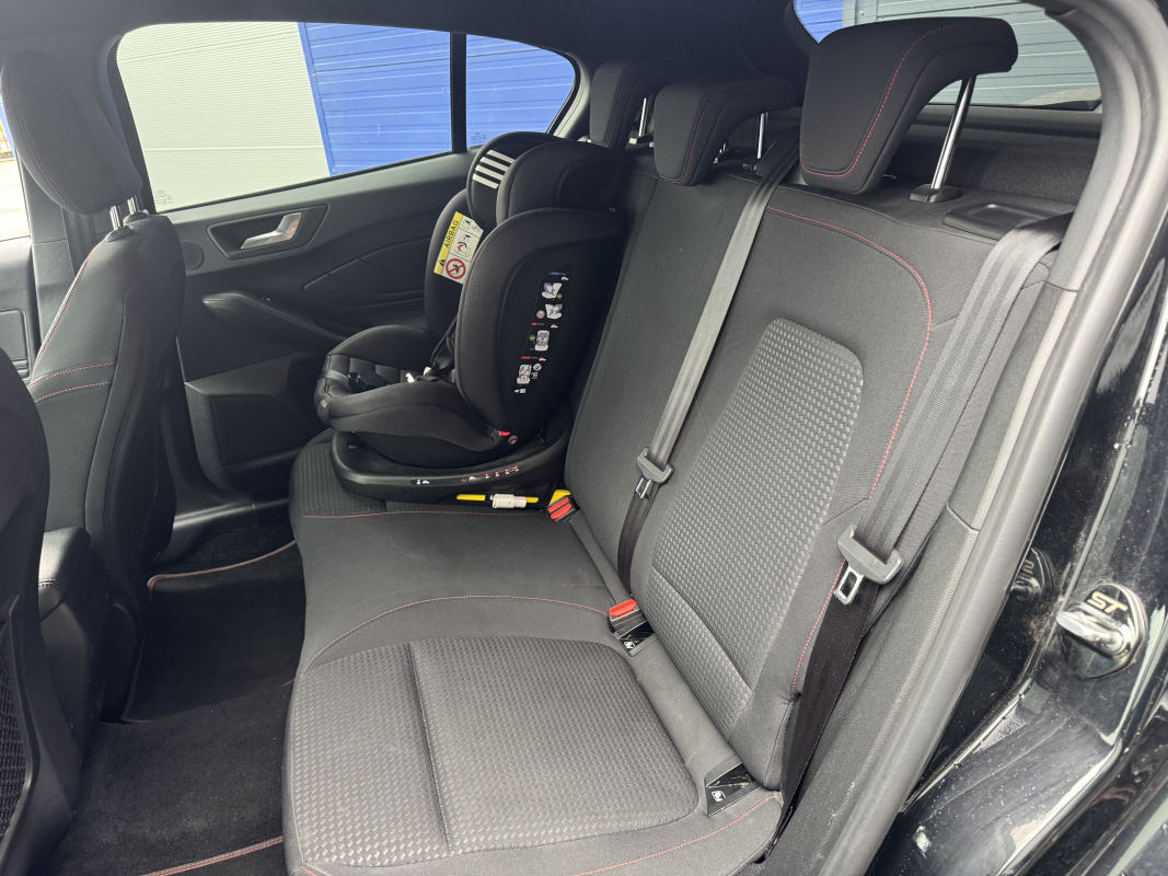 Ford Focus — 25