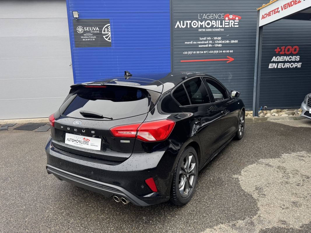Ford Focus — 8