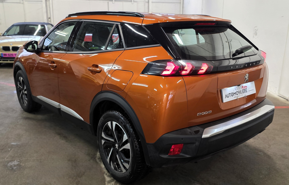 Peugeot 2008 — 4