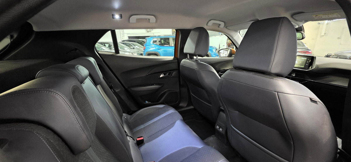 Peugeot 2008 — 16