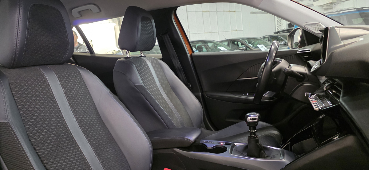 Peugeot 2008 — 13