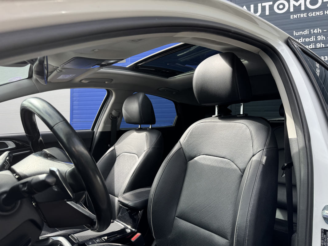 Kia Xceed — 10