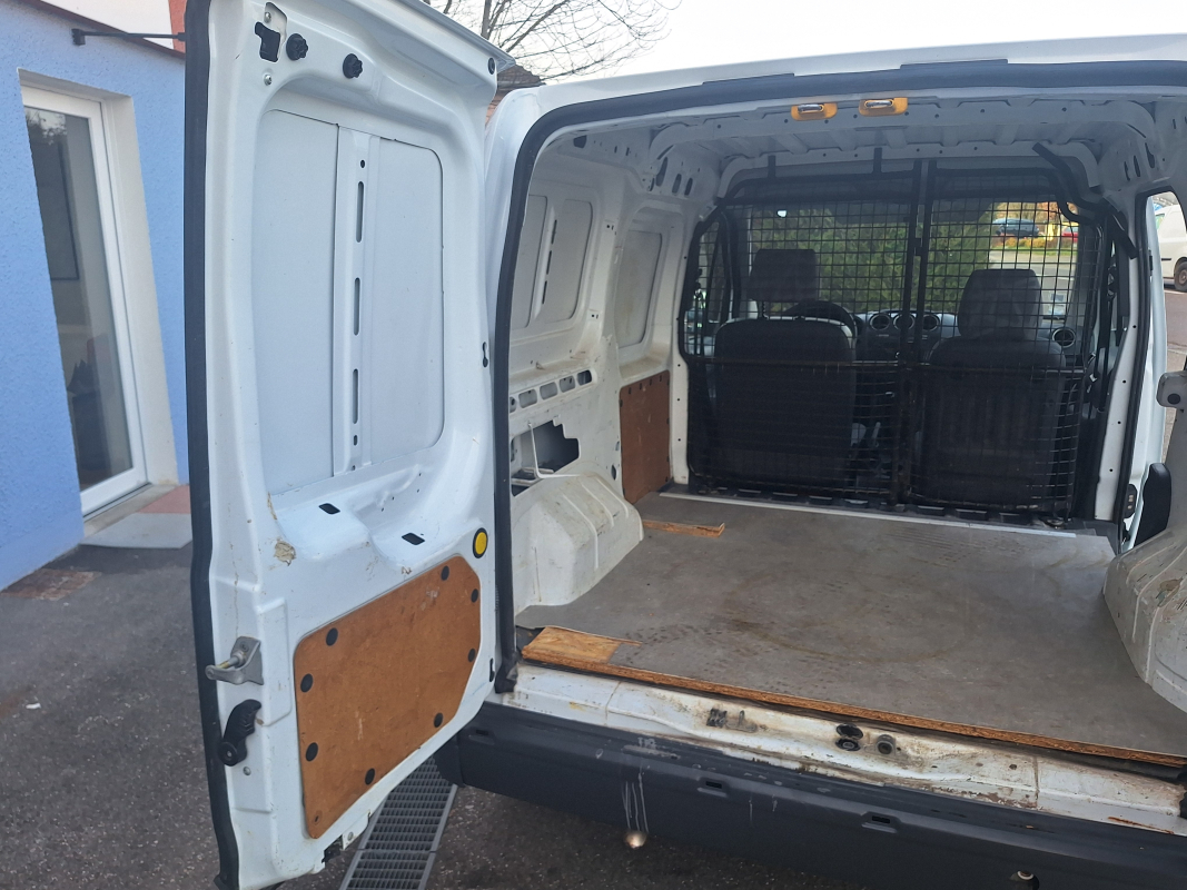 Ford Transit — 11