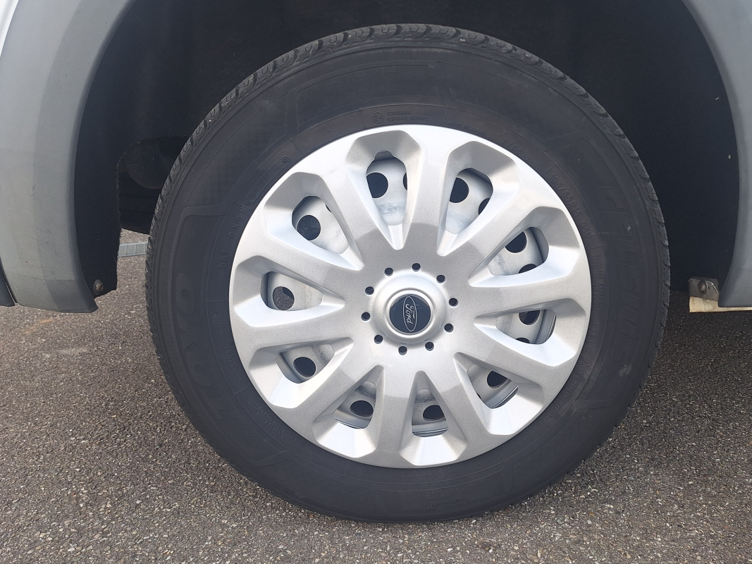 Ford Transit — 24