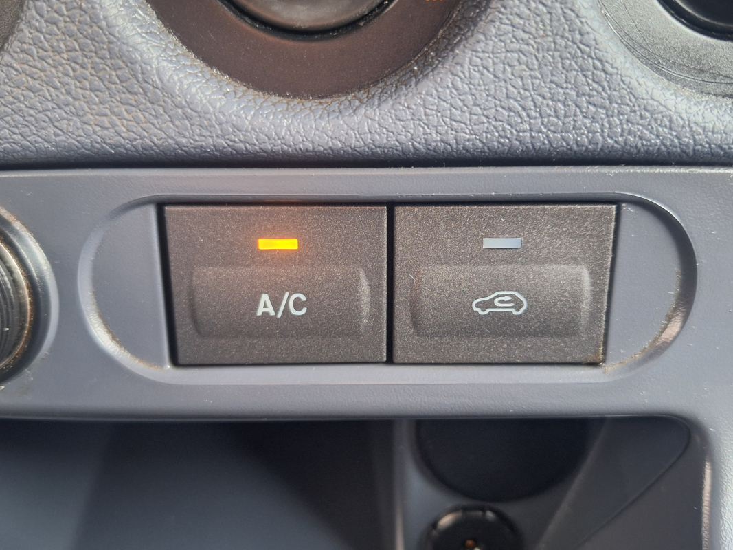 Ford Transit — 21