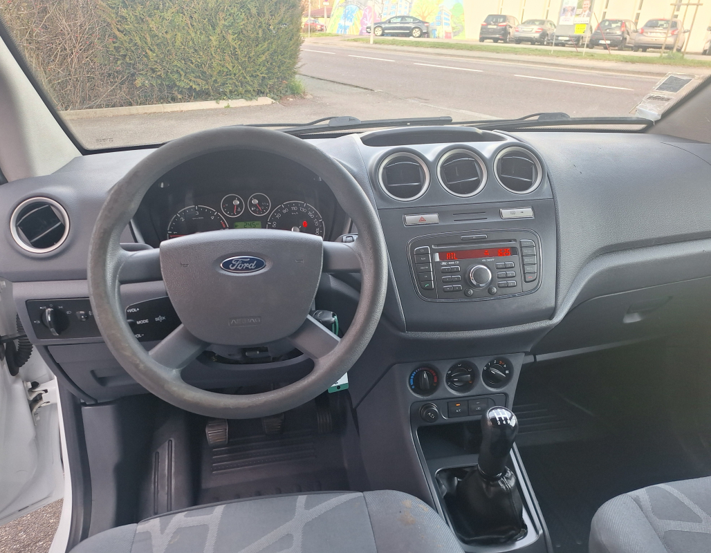 Ford Transit — 14