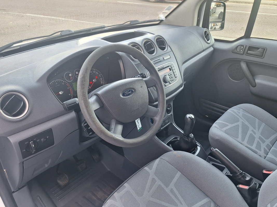 Ford Transit — 15