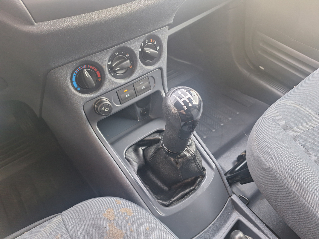 Ford Transit — 22