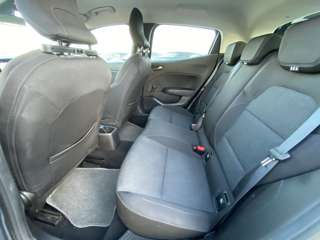 Renault Clio — 13