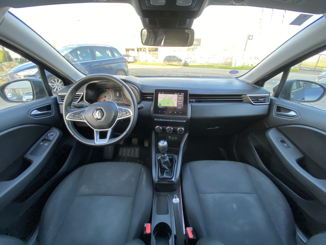 Renault Clio — 17