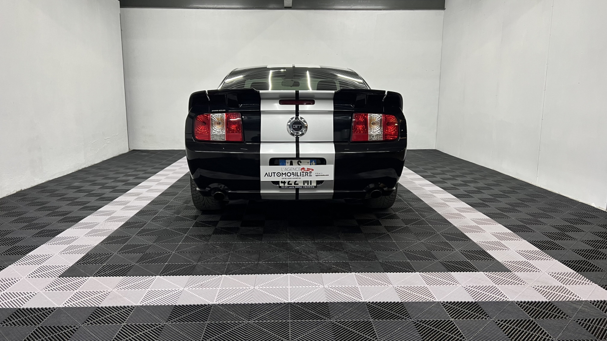 Ford Mustang — 5