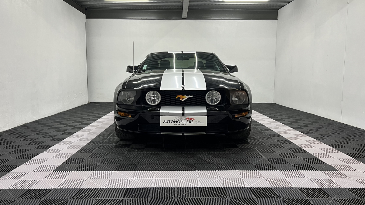 Ford Mustang — 2