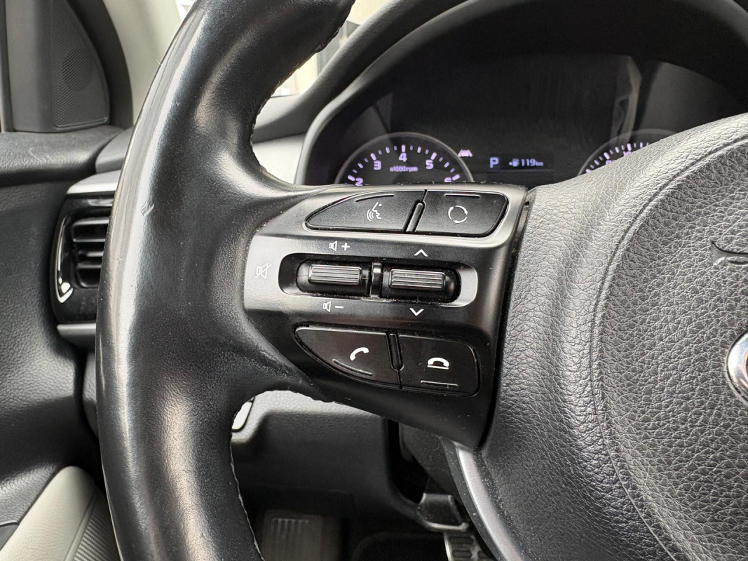 Kia Stonic — 12