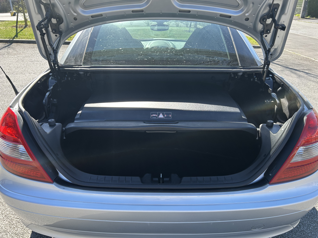 Mercedes SLK — 23