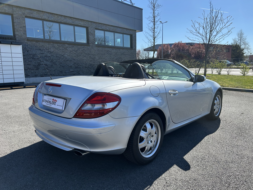 Mercedes SLK — 32
