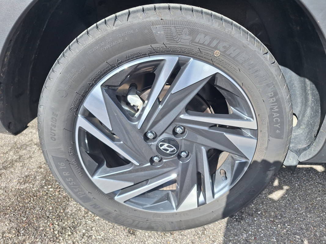 Hyundai Bayon — 36