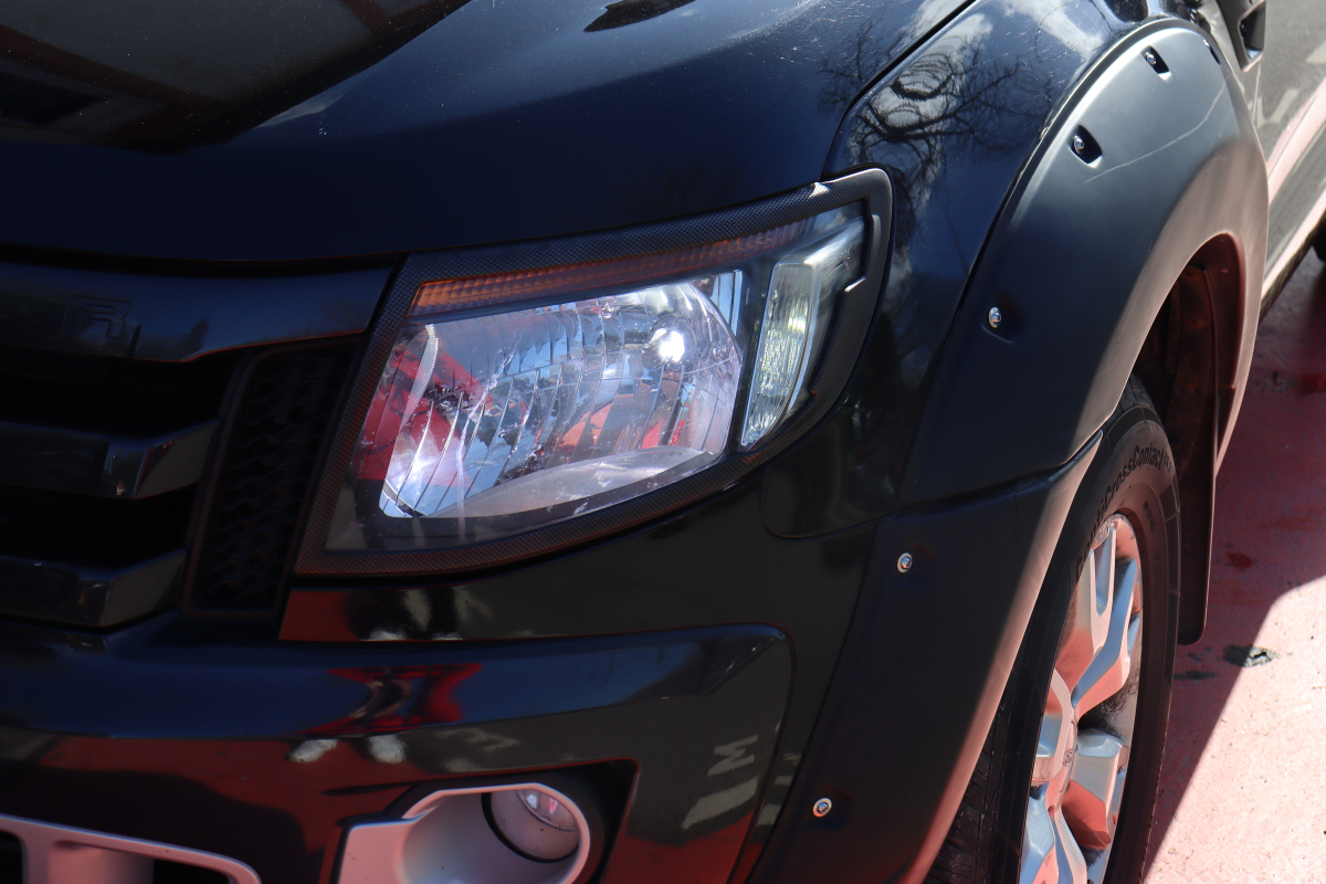 Ford Ranger — 32