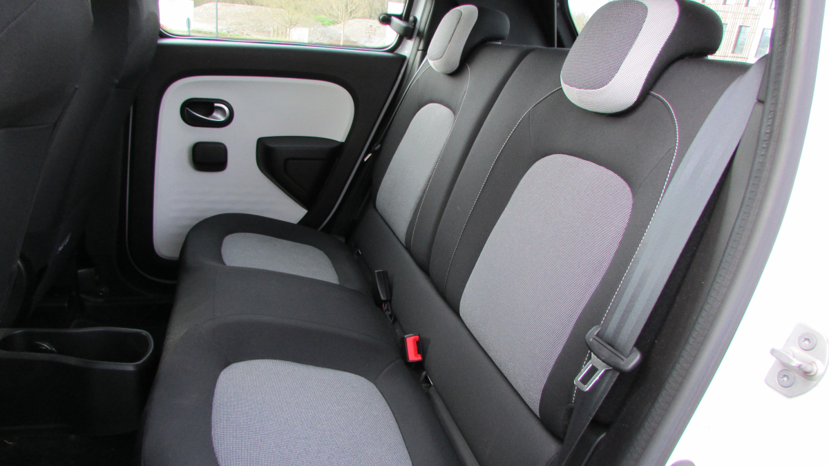 Renault Twingo — 13