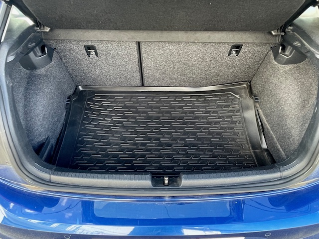 Volkswagen Polo — 17