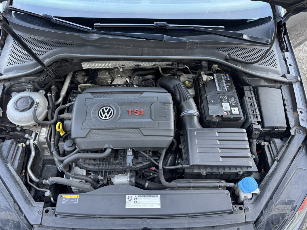 Volkswagen Golf — 37